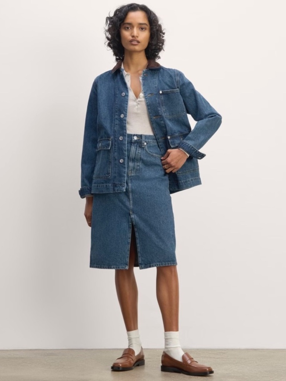 EVERLANE The Mid Way Denim Midi Skirt in Medium Wash
